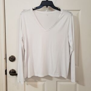Fabletics White Long Sleeve V-Neck Top